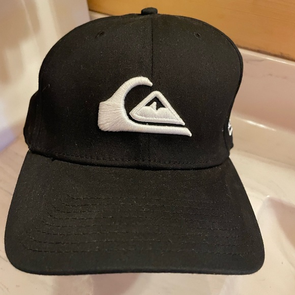 NWOT Quicksilver 39Thirty Mountain and Wave FlexFit Fitted Hat, M/L - Picture 3 of 10